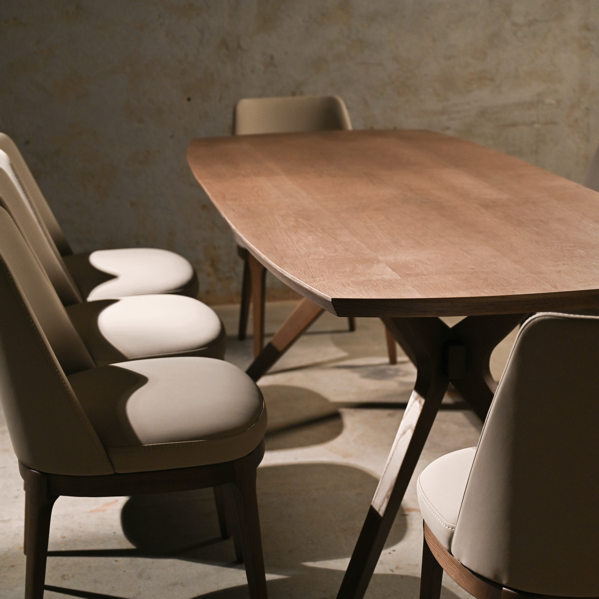 NEW Riesling Flora White Dining Set (Table & Chairs)